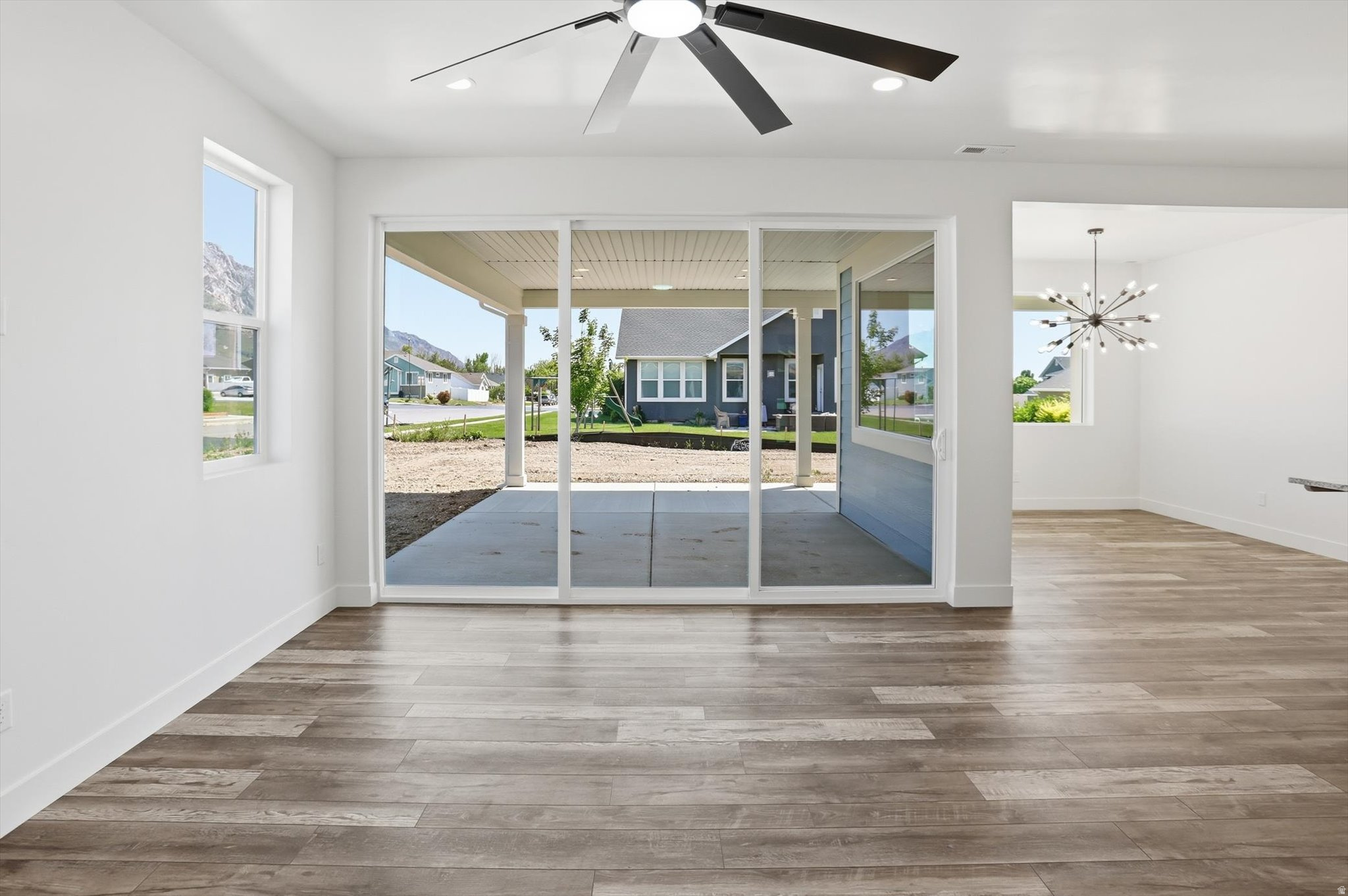 PERRY LANDING - Residential