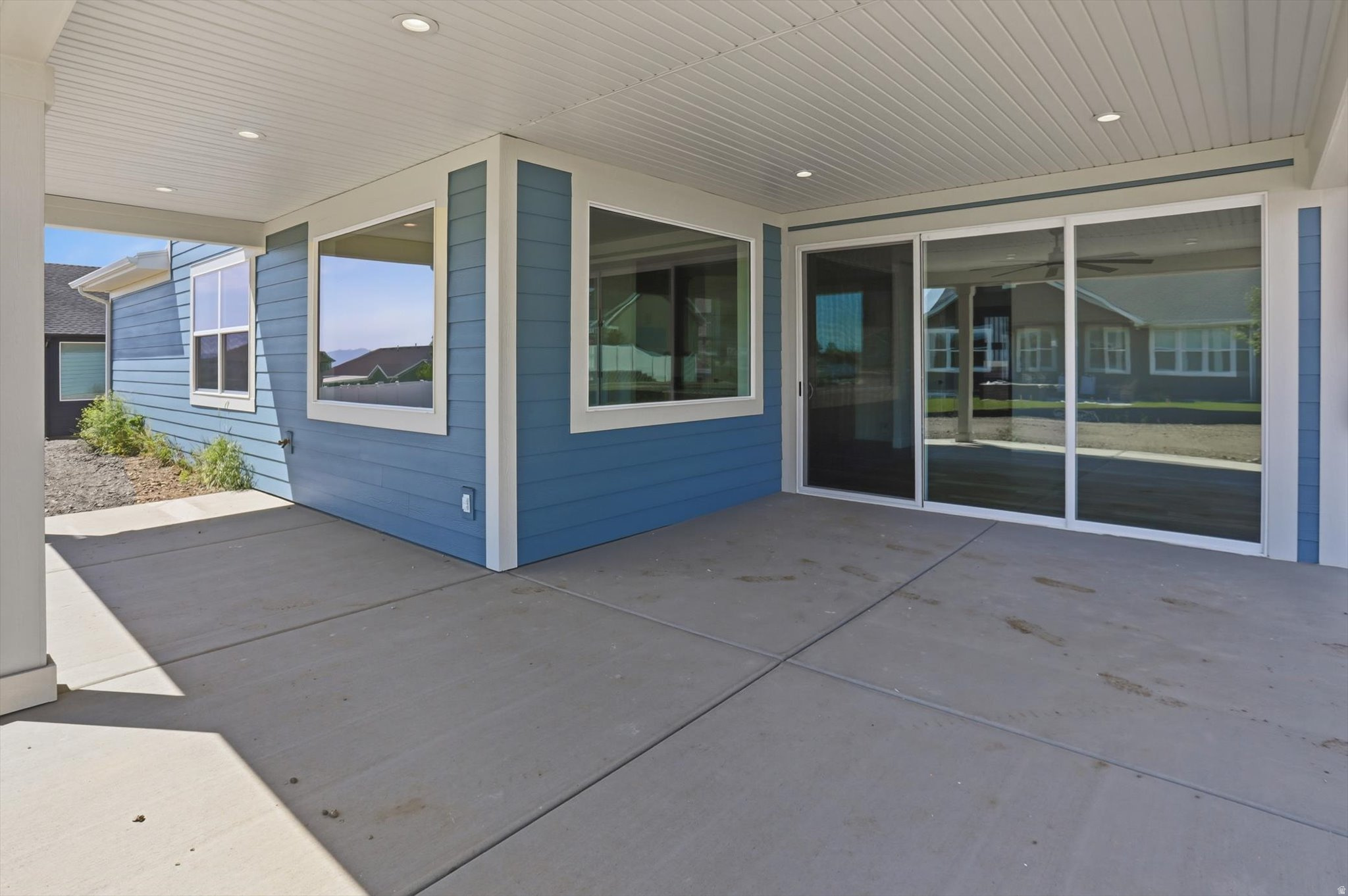 PERRY LANDING - Residential