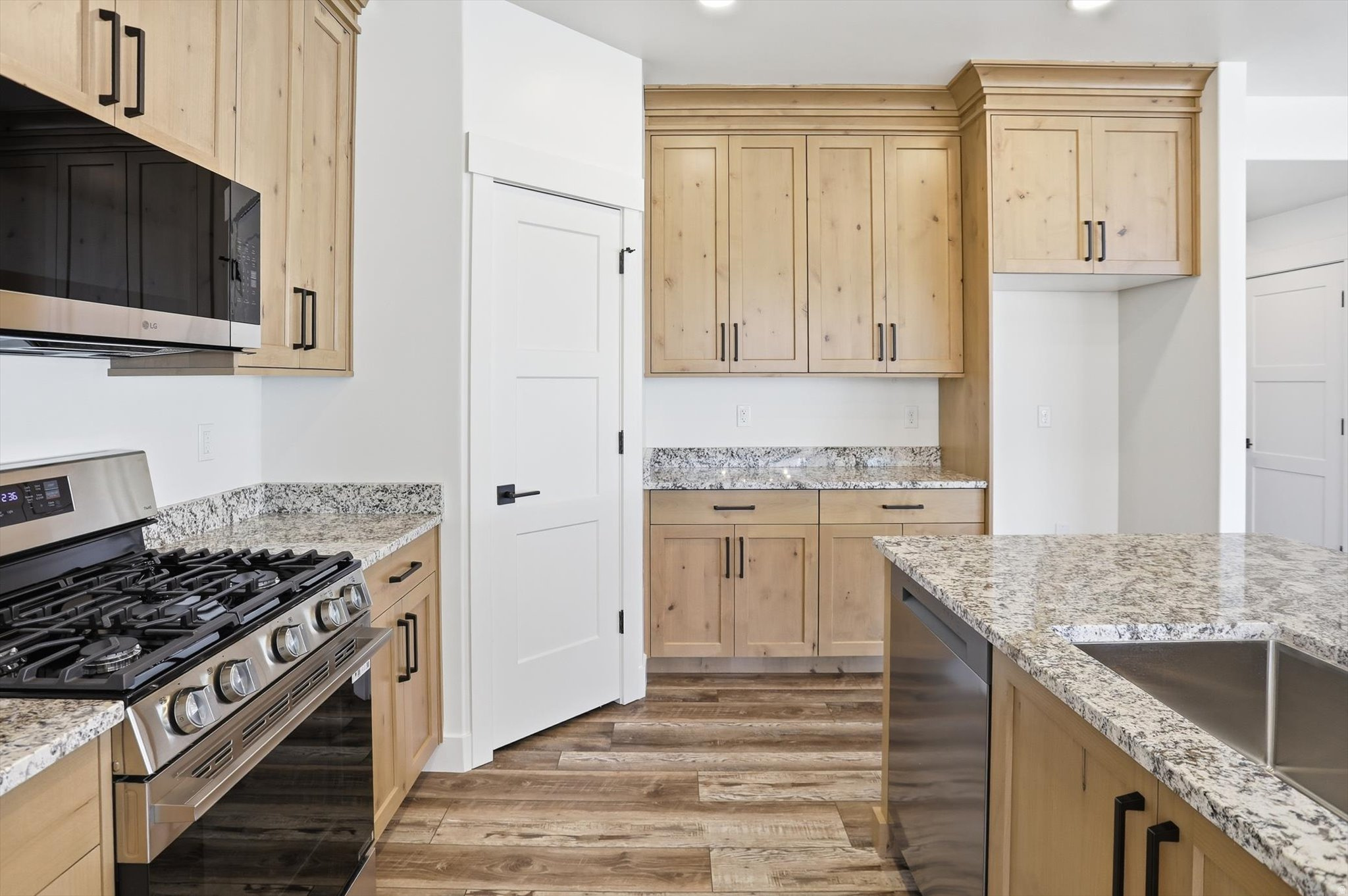 PERRY LANDING - Residential