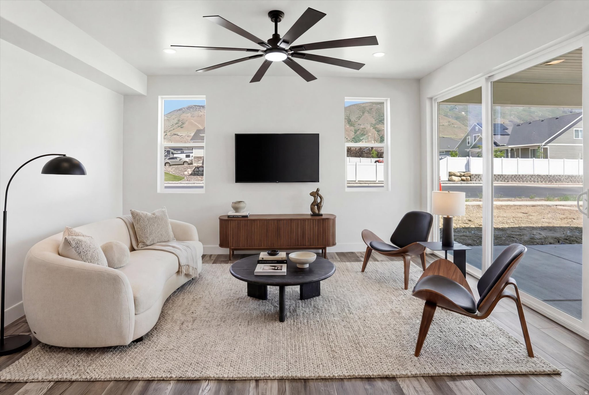 PERRY LANDING - Residential