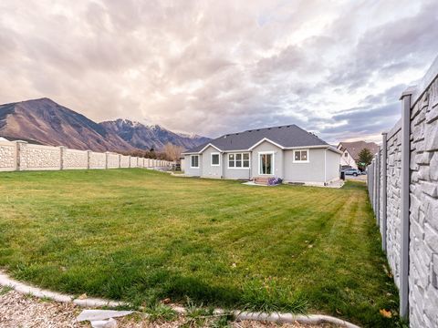 Tiny photo for 318 N 900 E, Salem, UT 84653 (MLS # 2125693)
