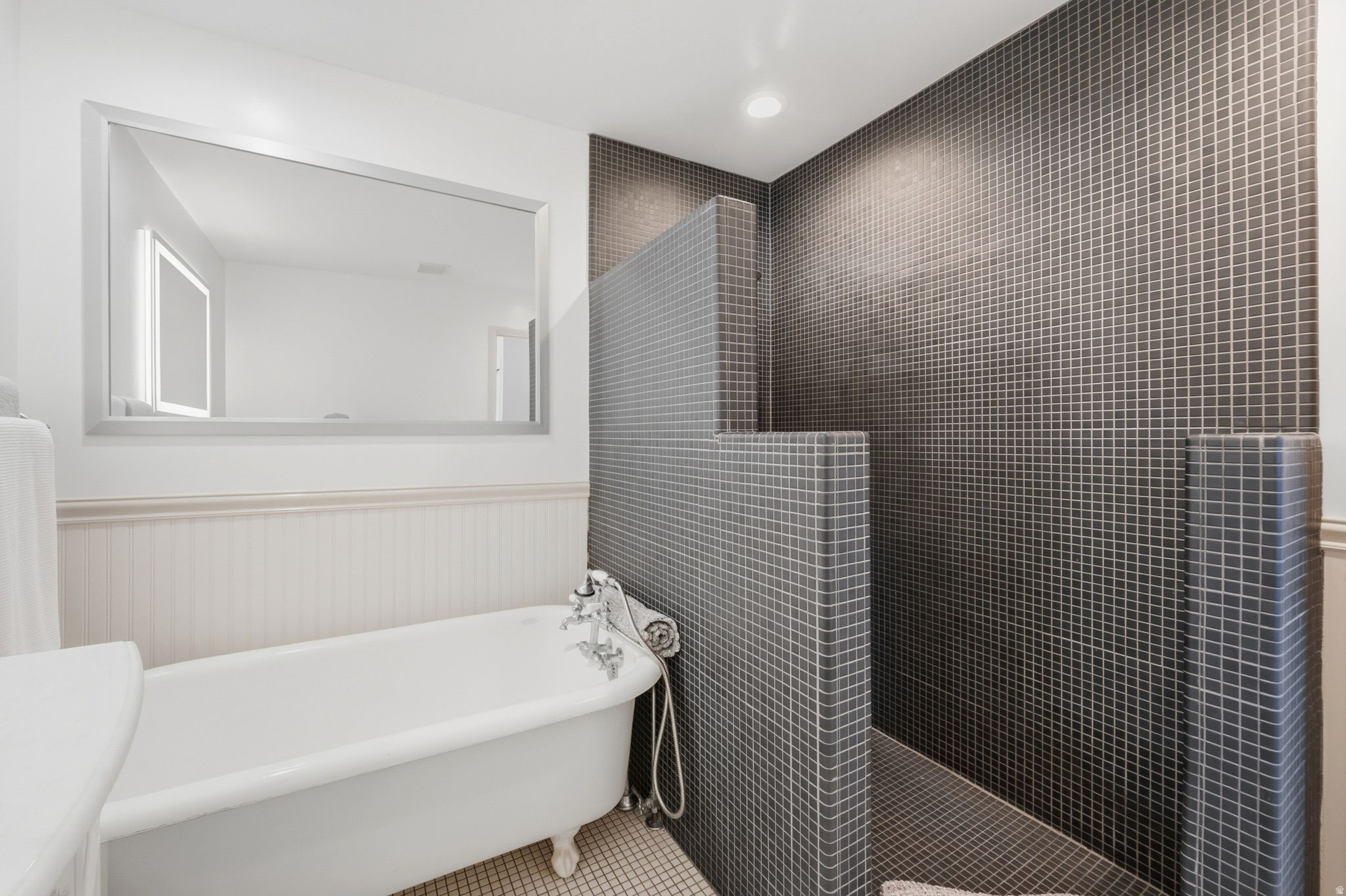 ROLLING KNOLLS #3 SUB - Residential