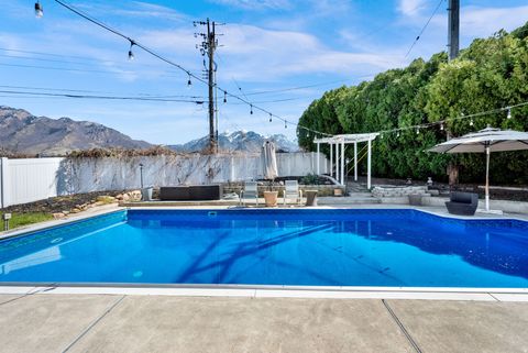 Tiny photo for 2140 E NYE CIR S, Cottonwood Heights, UT 84121 (MLS # 2143785)