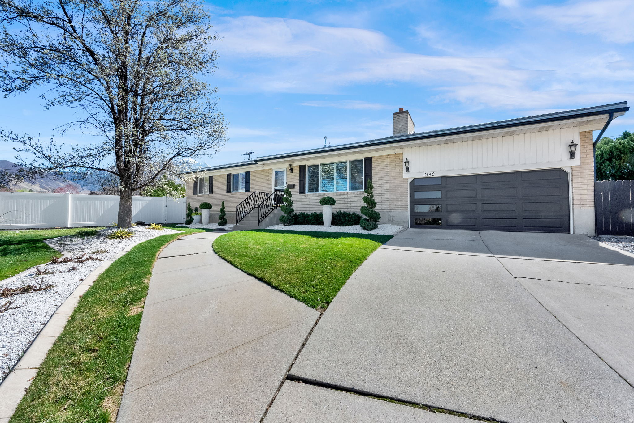 ROLLING KNOLLS #3 SUB - Residential