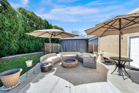 Tiny photo for 2140 E NYE CIR S, Cottonwood Heights, UT 84121 (MLS # 2143785)