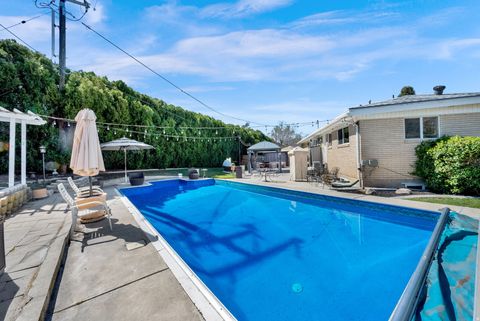 Tiny photo for 2140 E NYE CIR S, Cottonwood Heights, UT 84121 (MLS # 2143785)