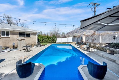 Tiny photo for 2140 E NYE CIR S, Cottonwood Heights, UT 84121 (MLS # 2143785)