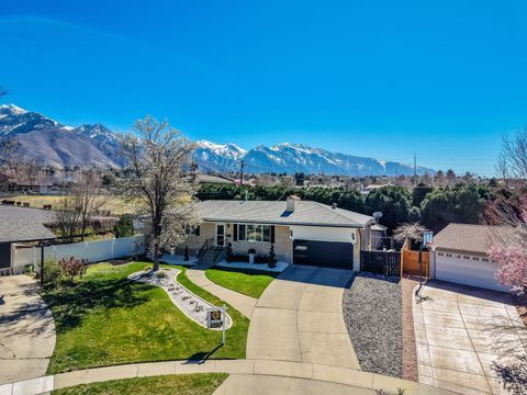 Tiny photo for 2140 E NYE CIR S, Cottonwood Heights, UT 84121 (MLS # 2143785)