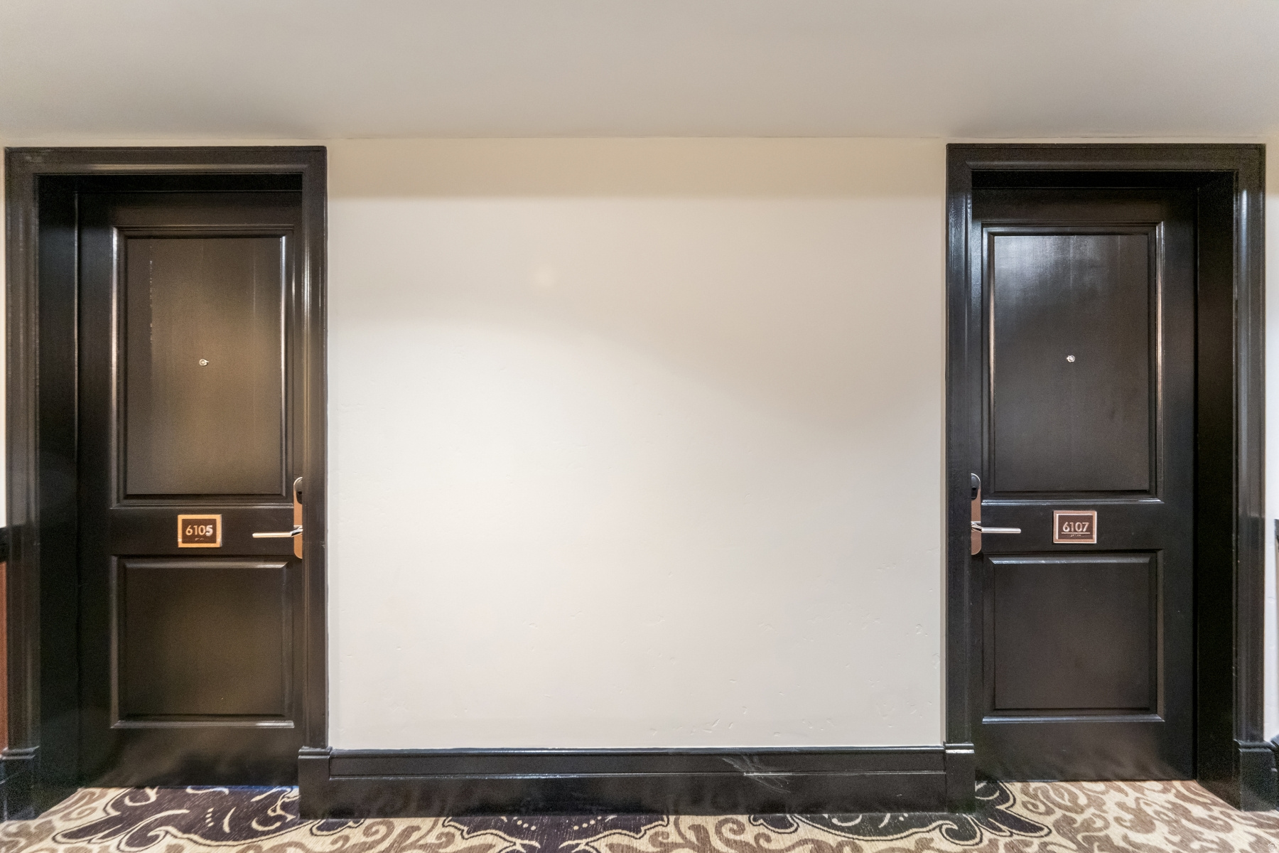 DAKOTA MOUNTAIN LODGE - Residential