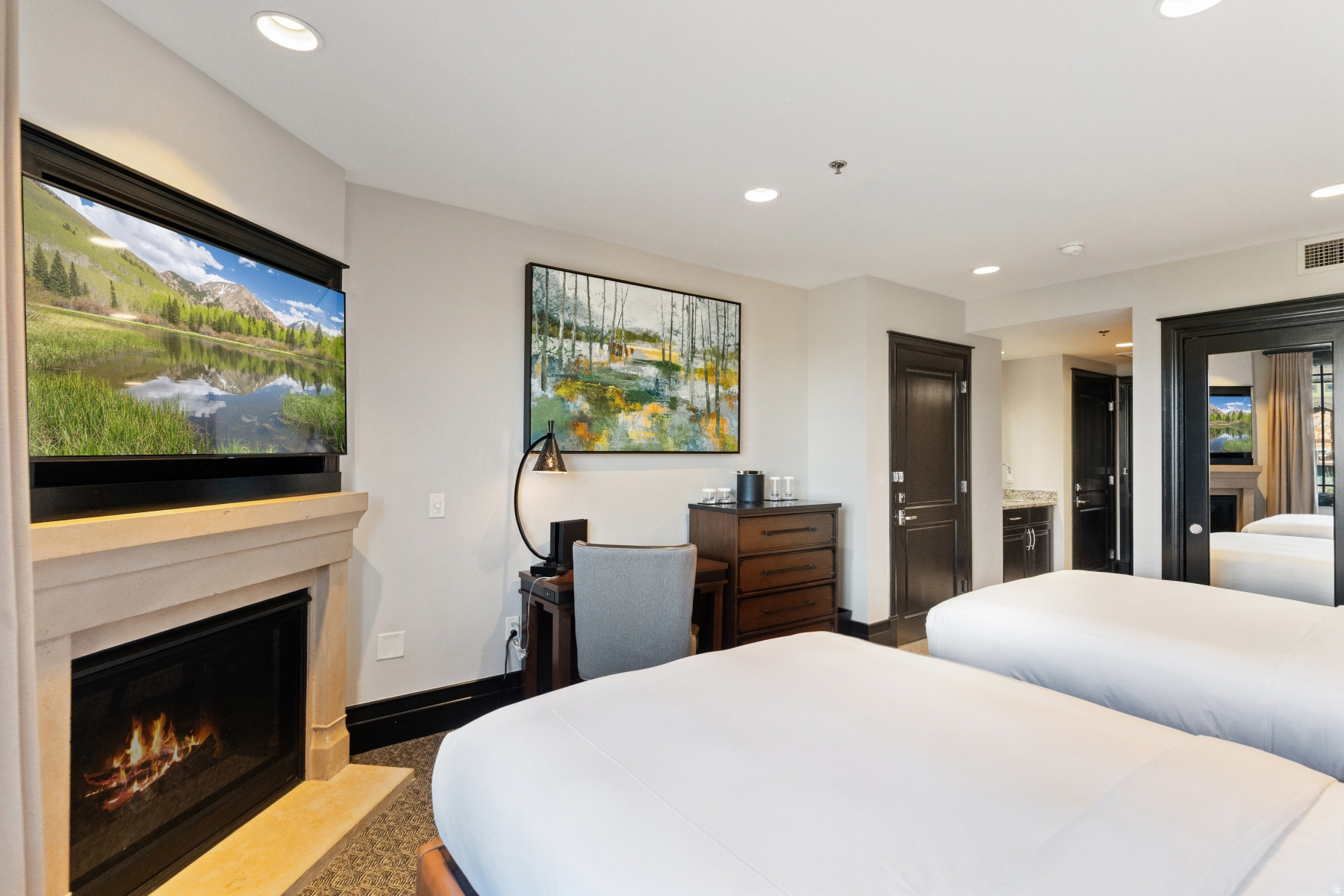 DAKOTA MOUNTAIN LODGE - Residential