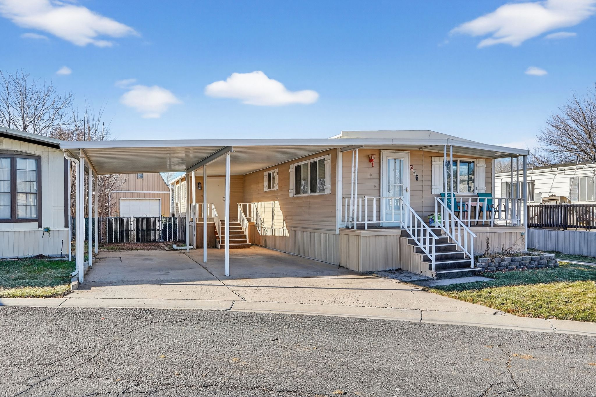 CAMELOT - Residential