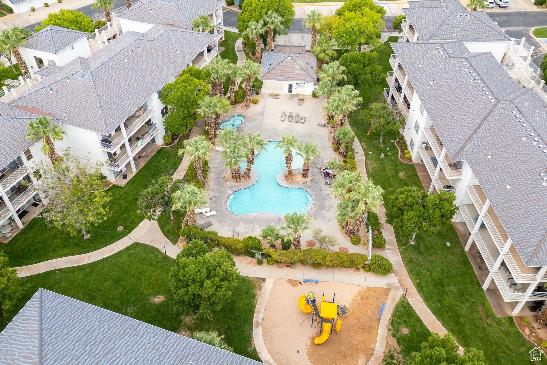 LAS PALMAS RESORT CONDO 1A - Residential