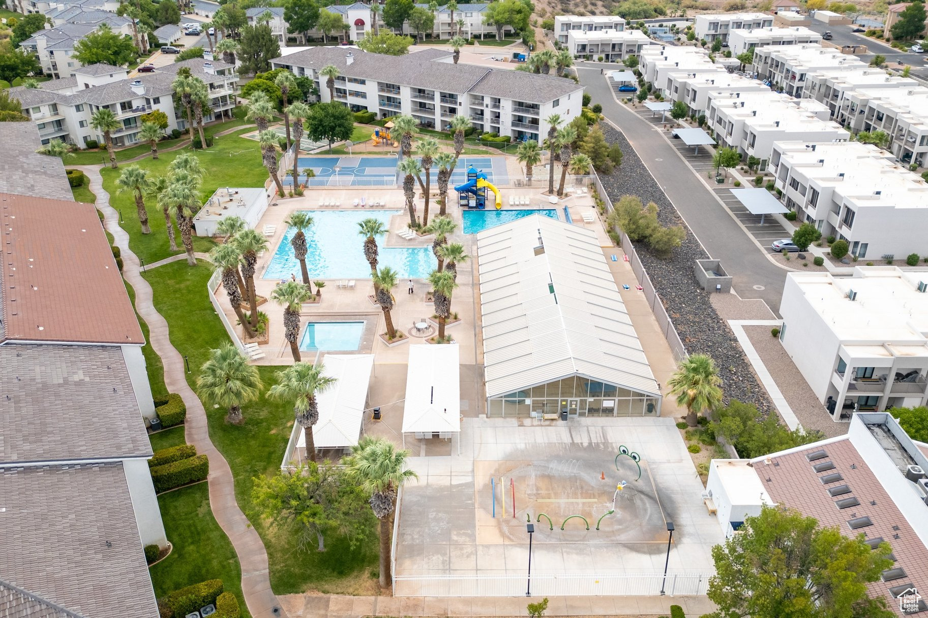 LAS PALMAS RESORT CONDO 1A - Residential