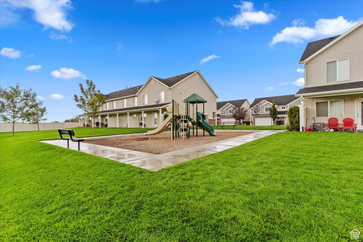 SANDY POINT TOWNHOME - Residential