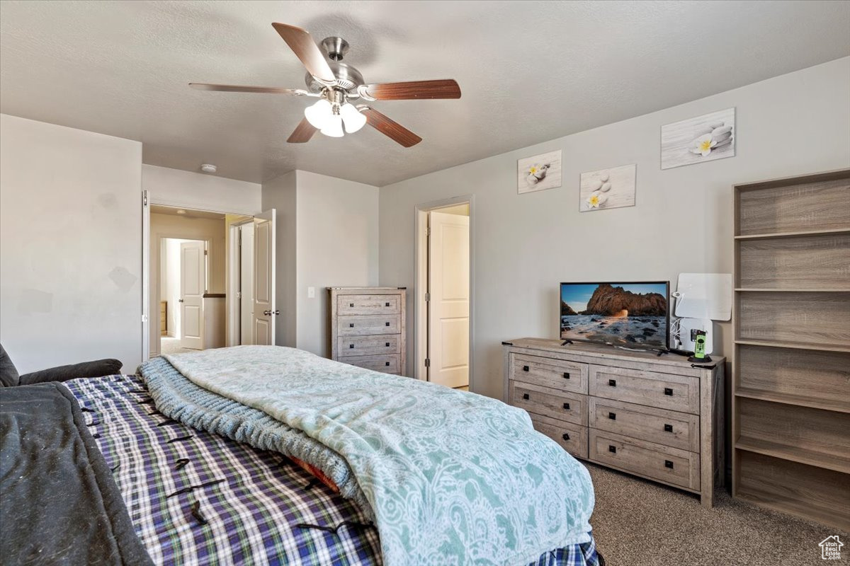 SANDY POINT TOWNHOME - Residential