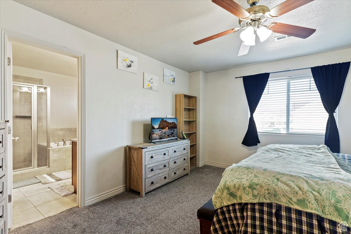 SANDY POINT TOWNHOME - Residential