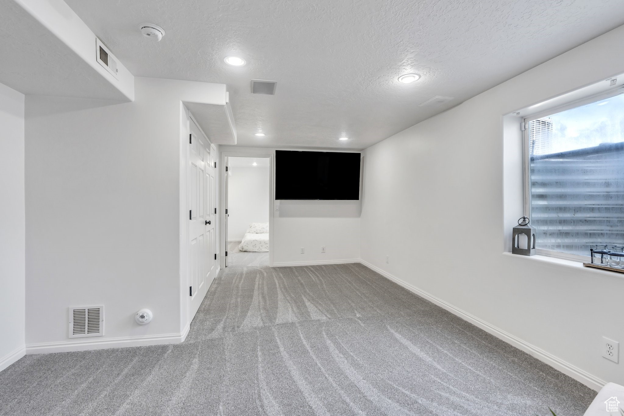 6208 W Indian Pony Way, Herriman, Utah image 33