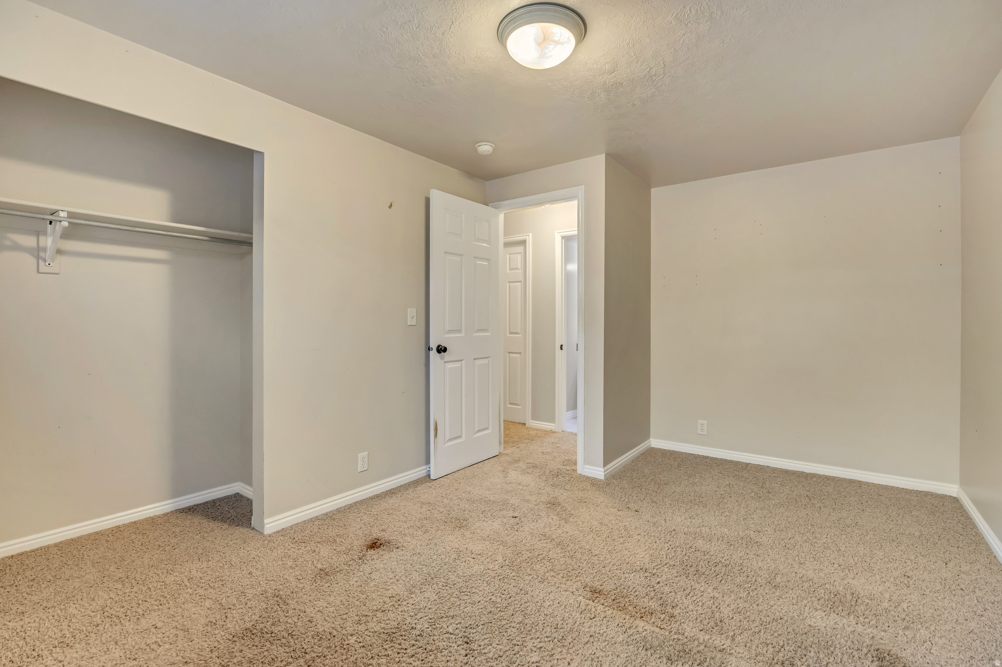 FOOTHILLS - Residential