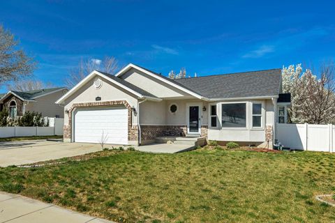 Tiny photo for 5028 W GRAND VIEW PEAK DR S, Riverton, UT 84096 (MLS # 2146504)