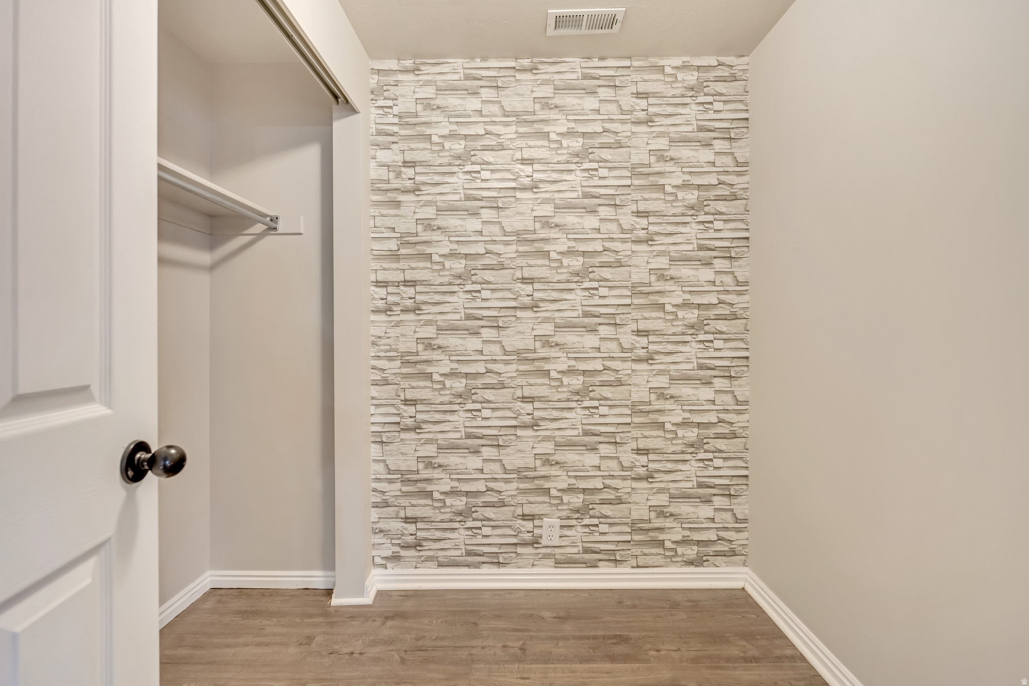 FOOTHILLS - Residential