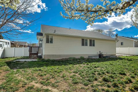 Tiny photo for 5028 W GRAND VIEW PEAK DR S, Riverton, UT 84096 (MLS # 2146504)