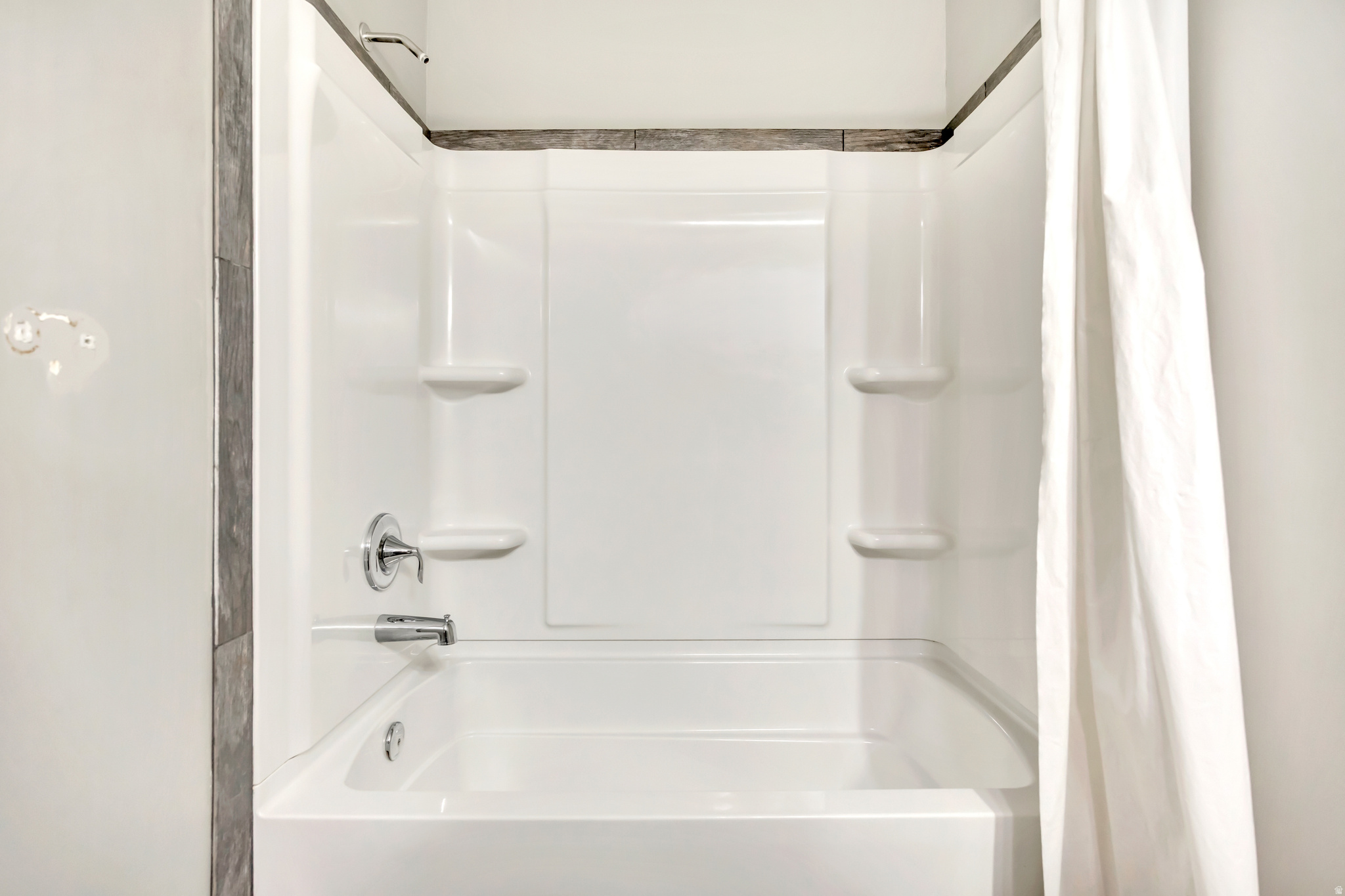 FOOTHILLS - Residential