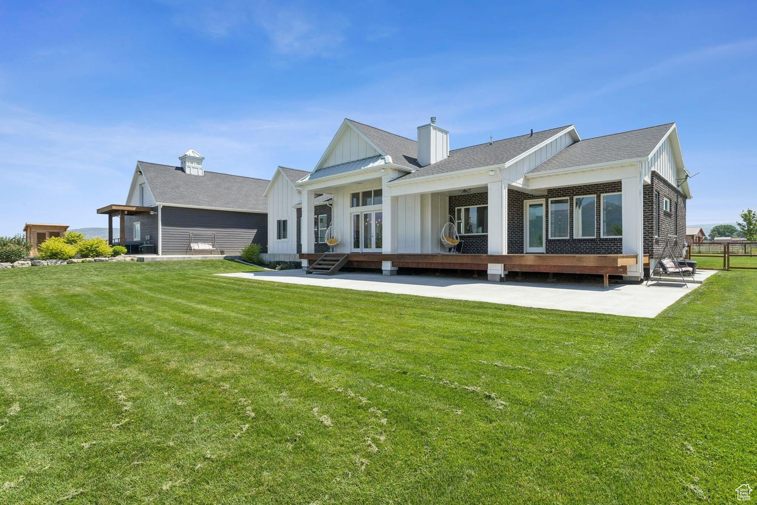 THREE FARMS ESTATES - Residential