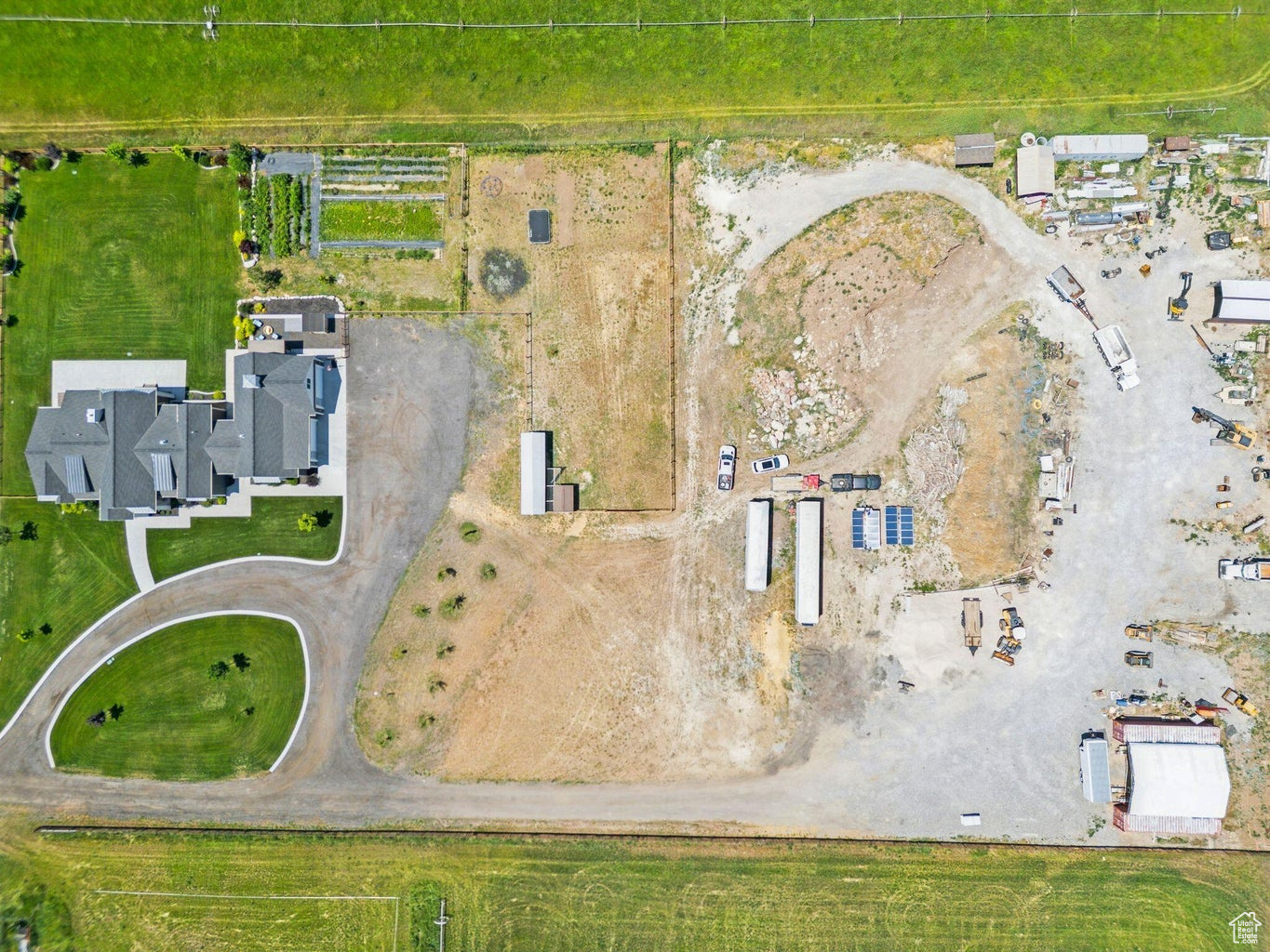 THREE FARMS ESTATES - Residential