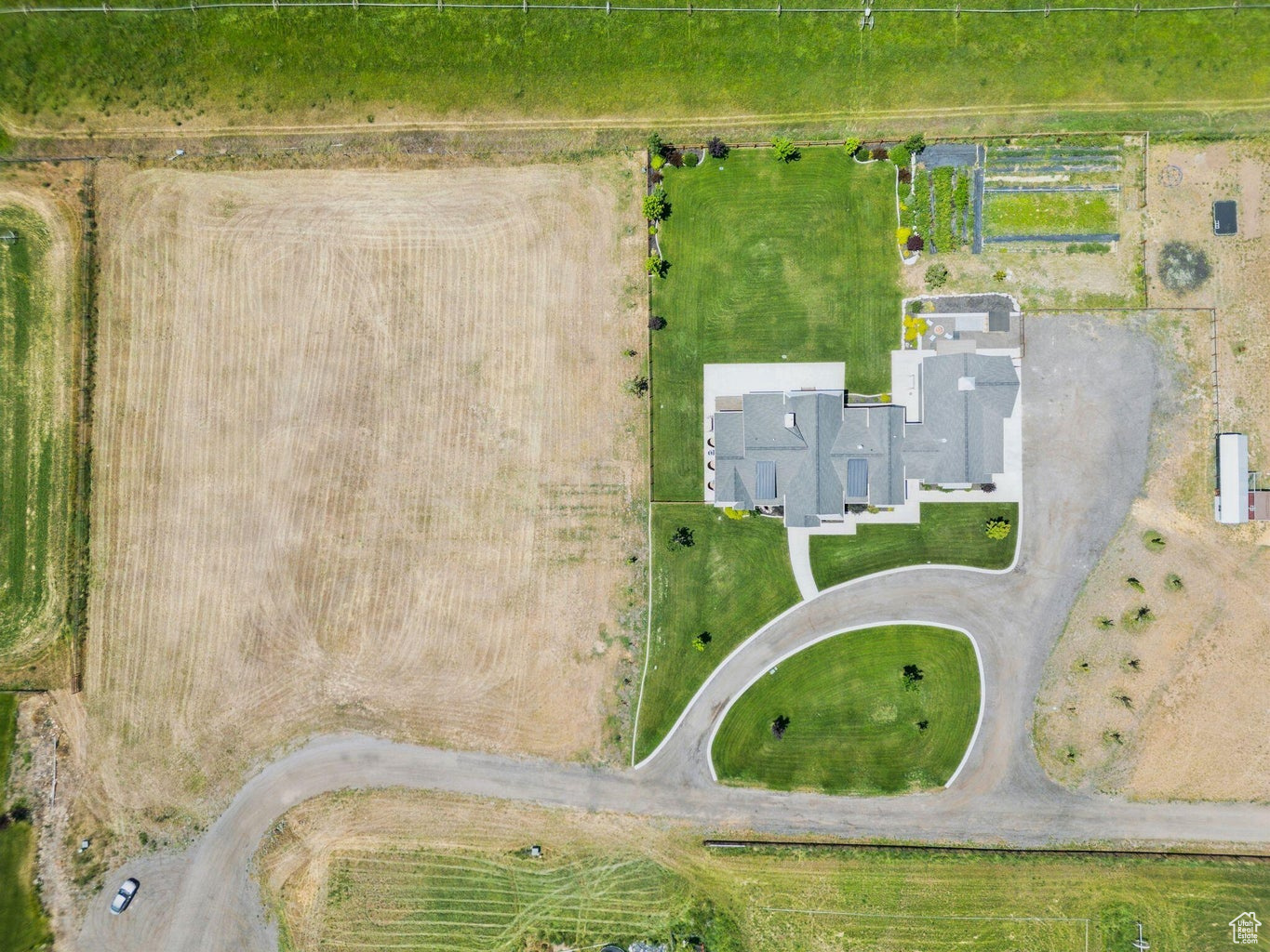 THREE FARMS ESTATES - Residential