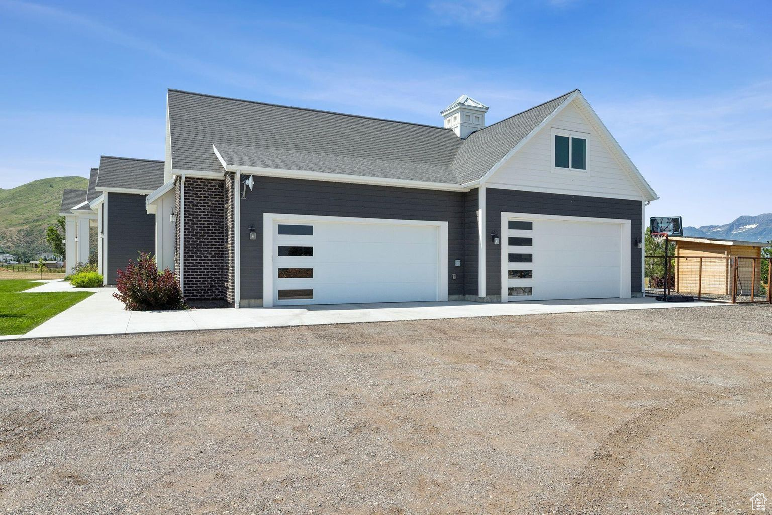 THREE FARMS ESTATES - Residential