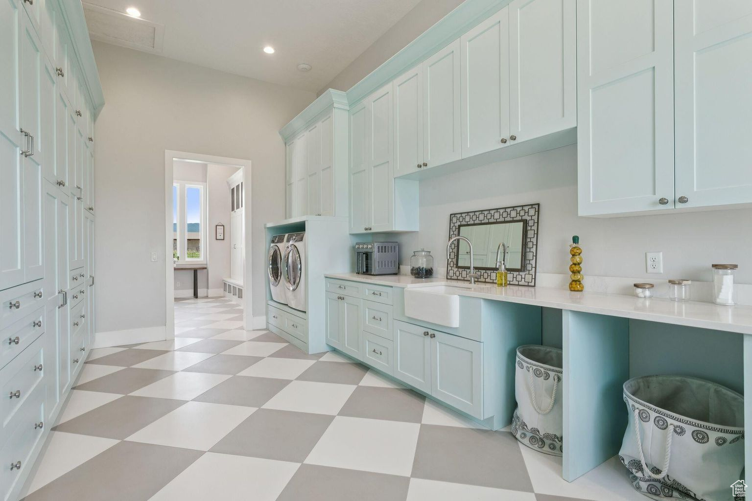 THREE FARMS ESTATES - Residential