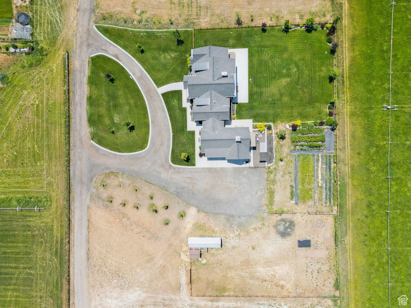 THREE FARMS ESTATES - Residential