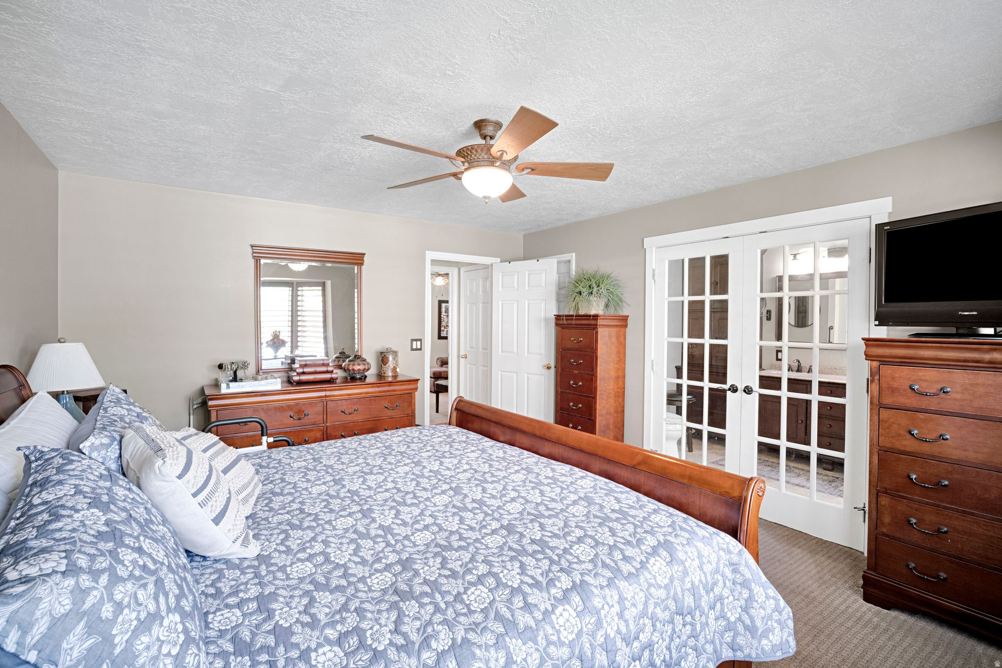 CANYON VILLAGE - Residential