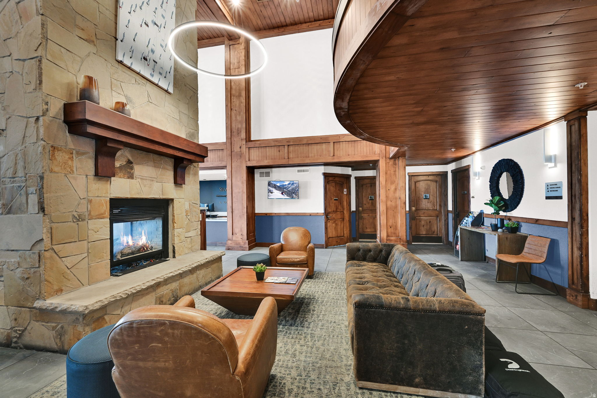 SILVERADO LODGE - Residential