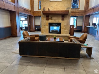 SILVERADO LODGE - Residential