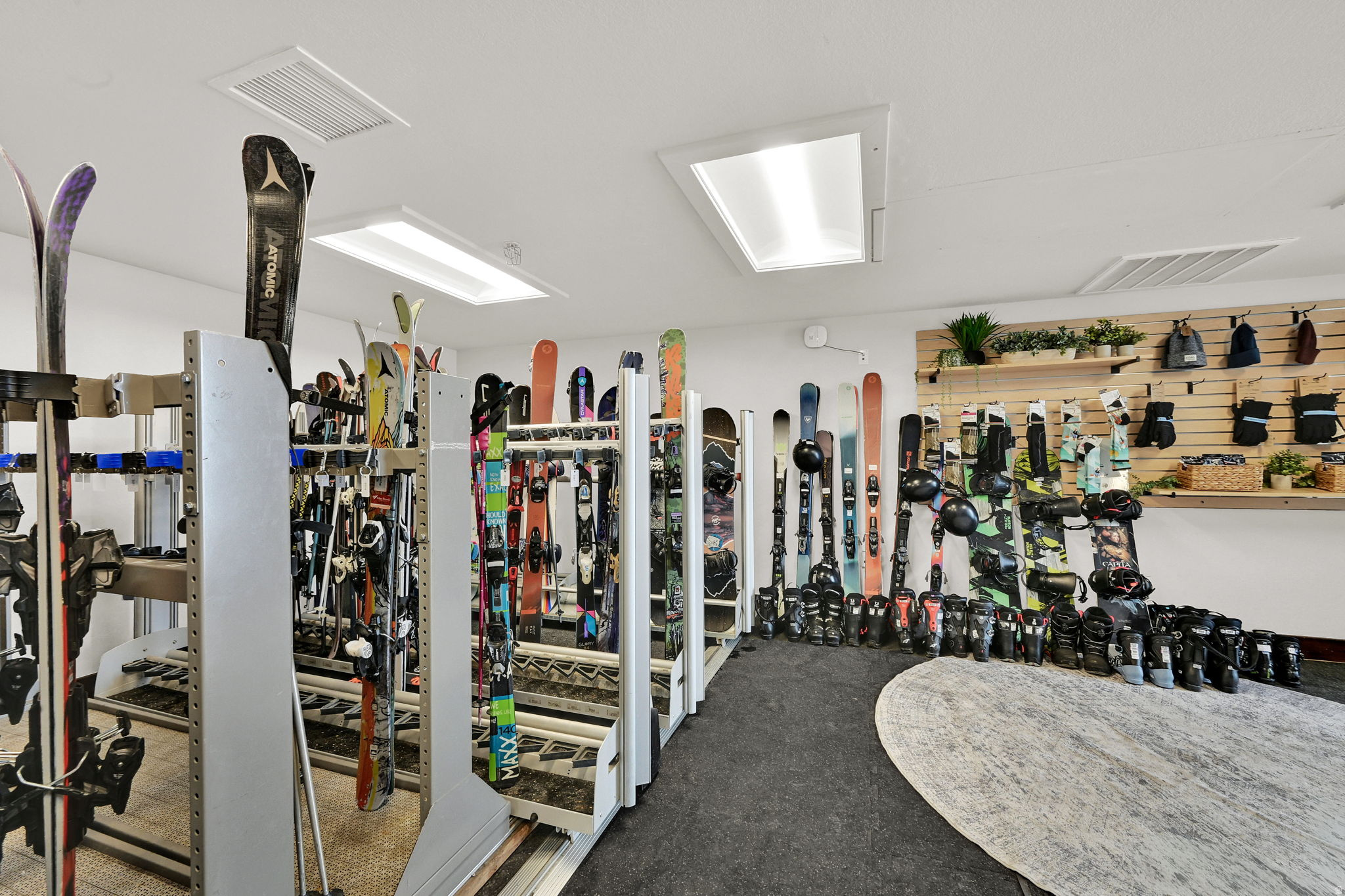 SILVERADO LODGE - Residential