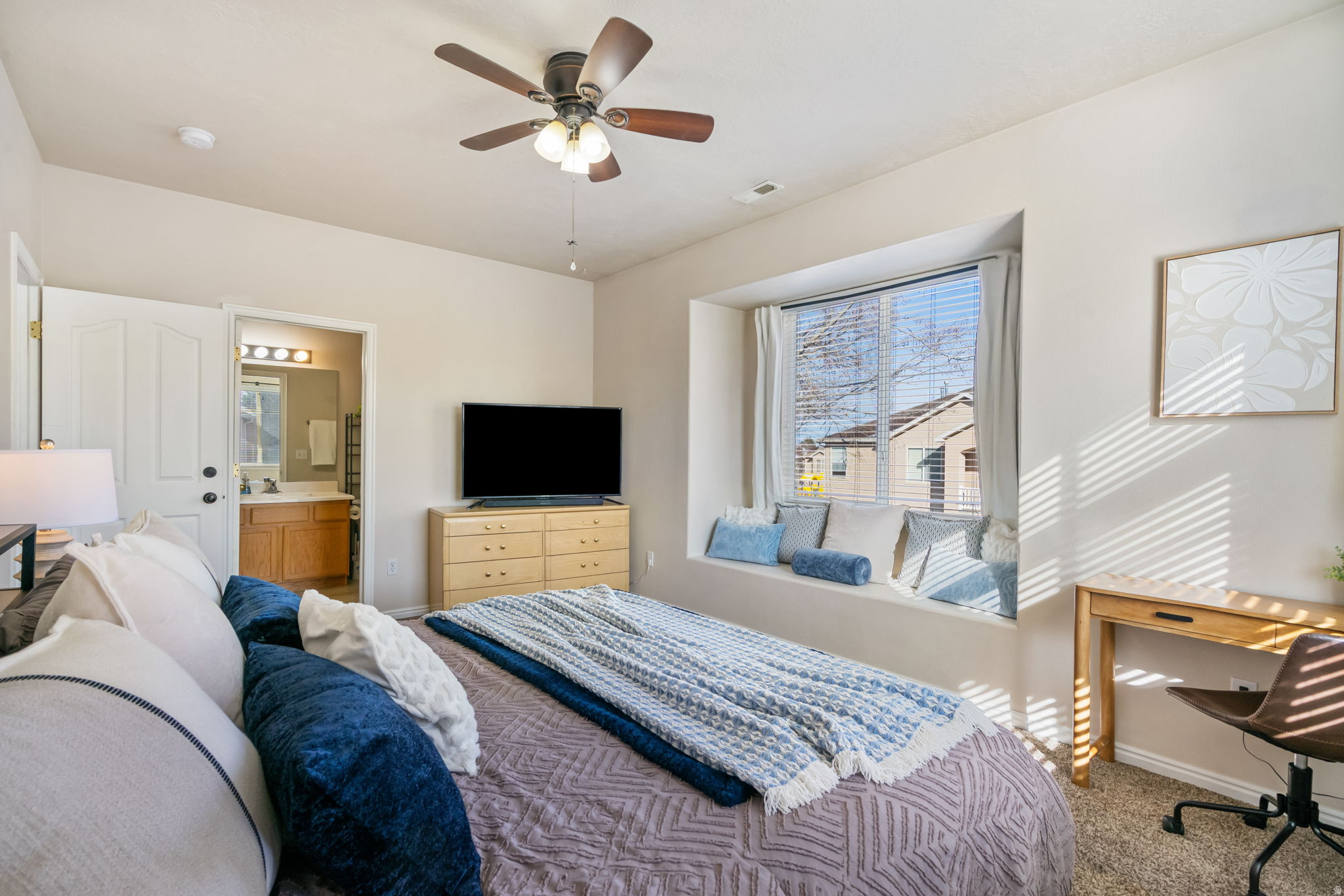 HUNTER VILLAGE - Residential