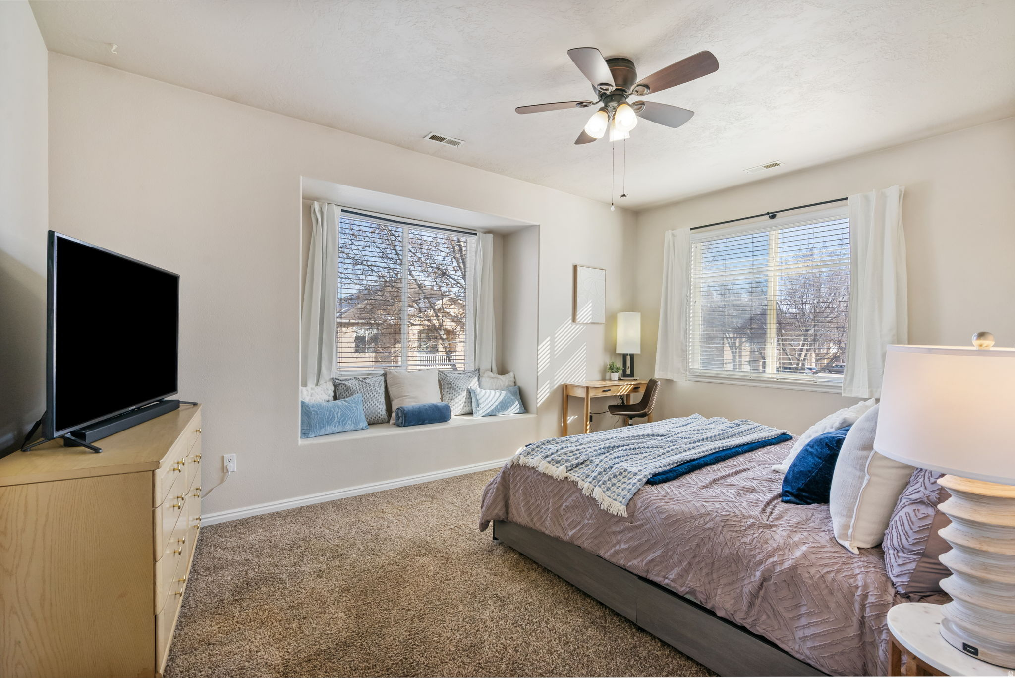 HUNTER VILLAGE - Residential