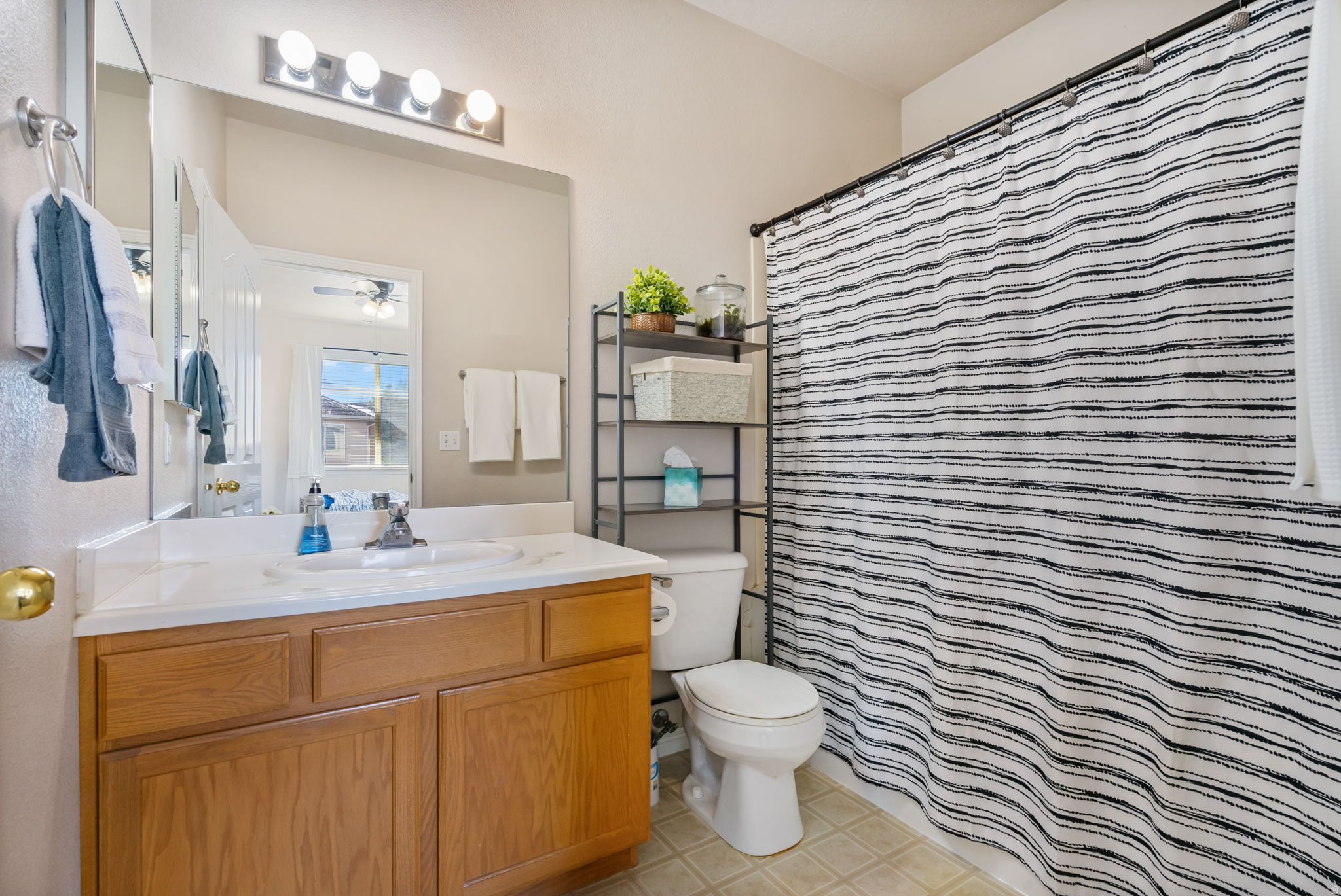 HUNTER VILLAGE - Residential