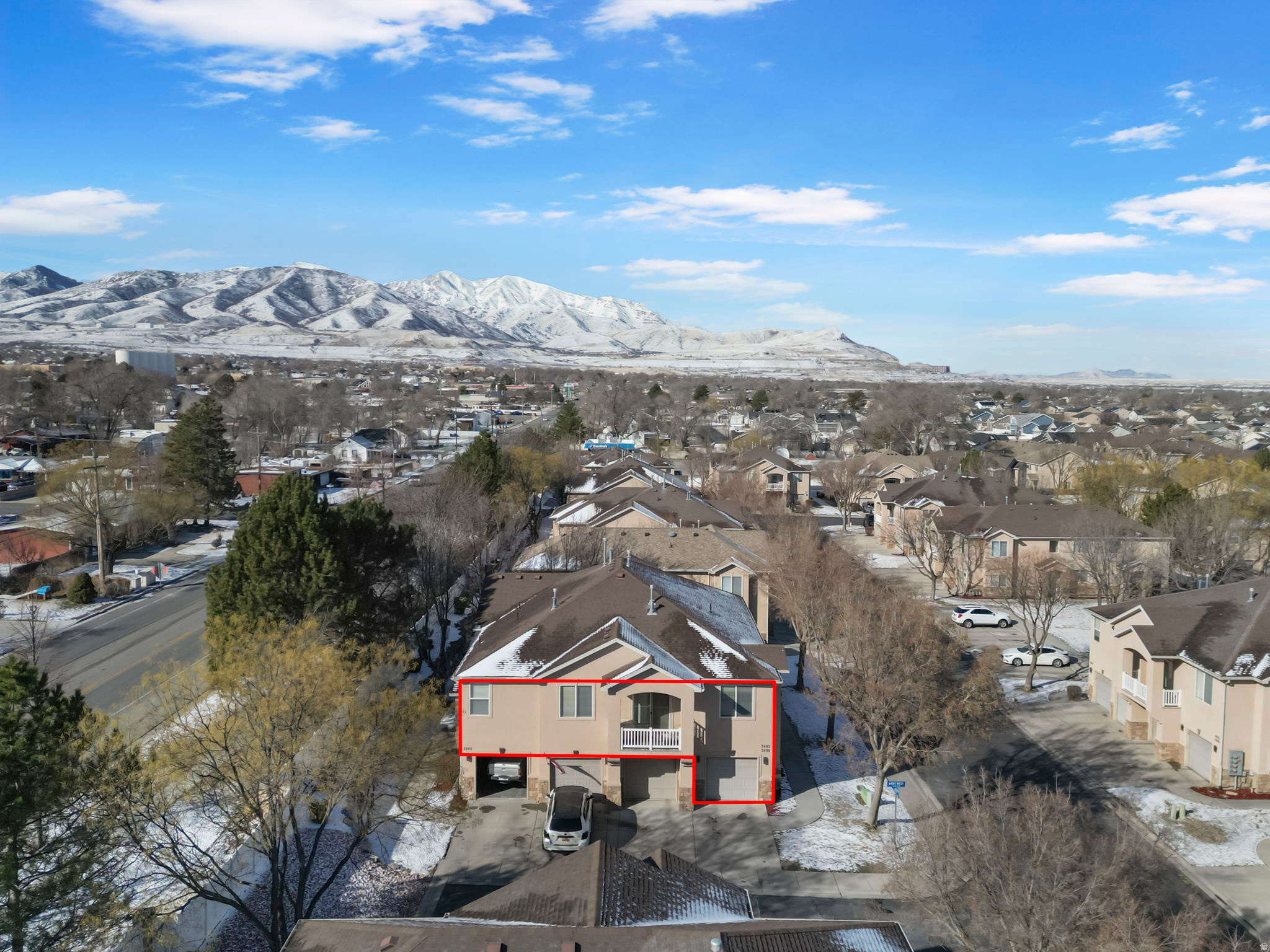 HUNTER VILLAGE - Residential