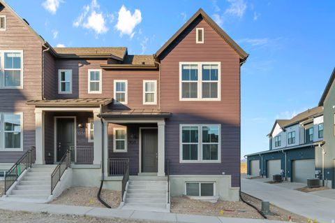 Photo of 7034 W HIDDEN WAY, West Jordan, UT 84081 (MLS # 2150374)
