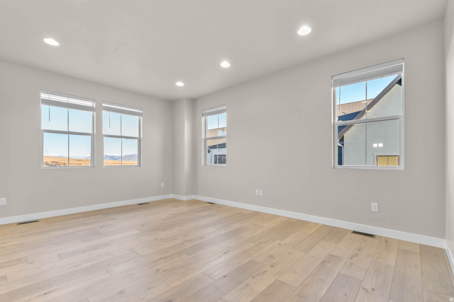 TERRAINE TOWNS 200 - Residential