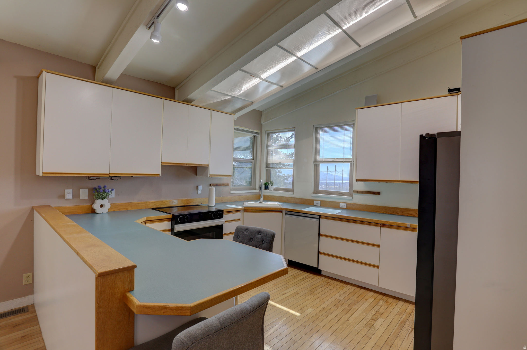 SHERWOOD HILLS - Residential