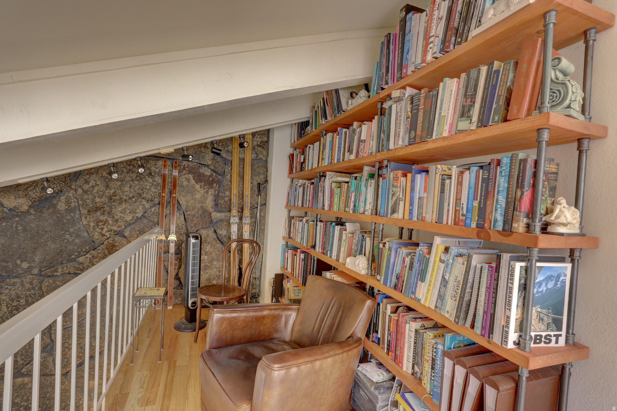 SHERWOOD HILLS - Residential