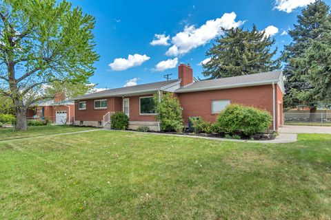 Photo of 8947 S 500 E, Sandy, UT 84070 (MLS # 2154176)