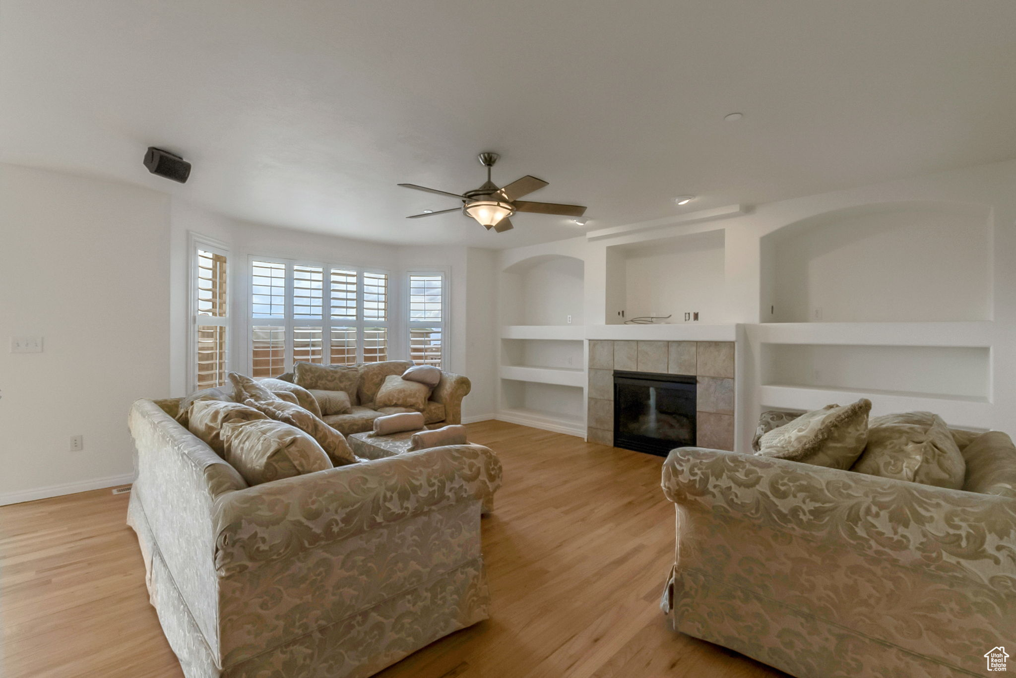 OAK VISTA 4 AT SUNCREST - Residential