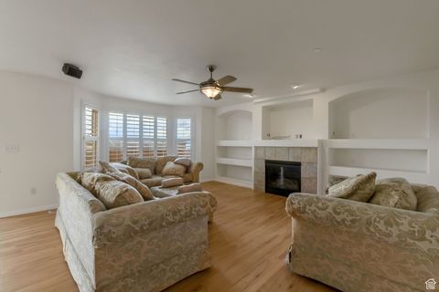 Tiny photo for 1871 E VISTA RIDGE CT, Draper (UT Cnty), UT 84020 (MLS # 2117928)