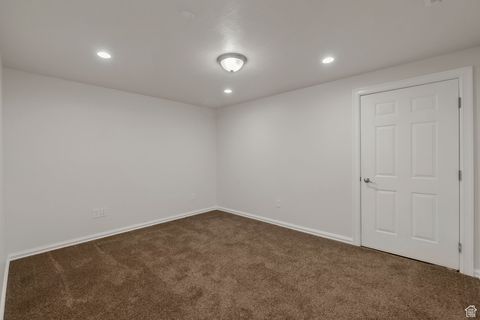 Tiny photo for 1871 E VISTA RIDGE CT, Draper (UT Cnty), UT 84020 (MLS # 2117928)