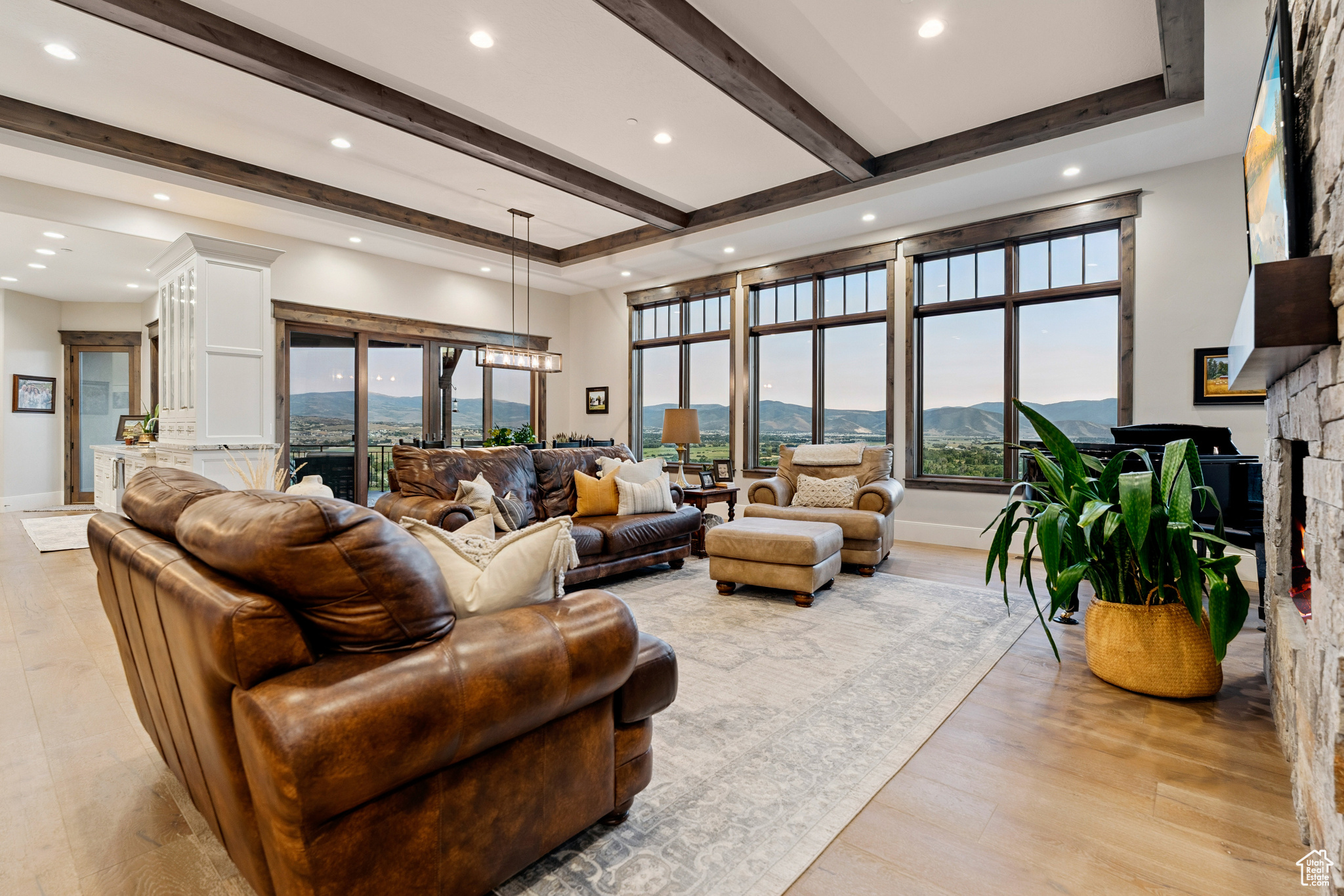 RIVER MEADOWS RANCH - Residential