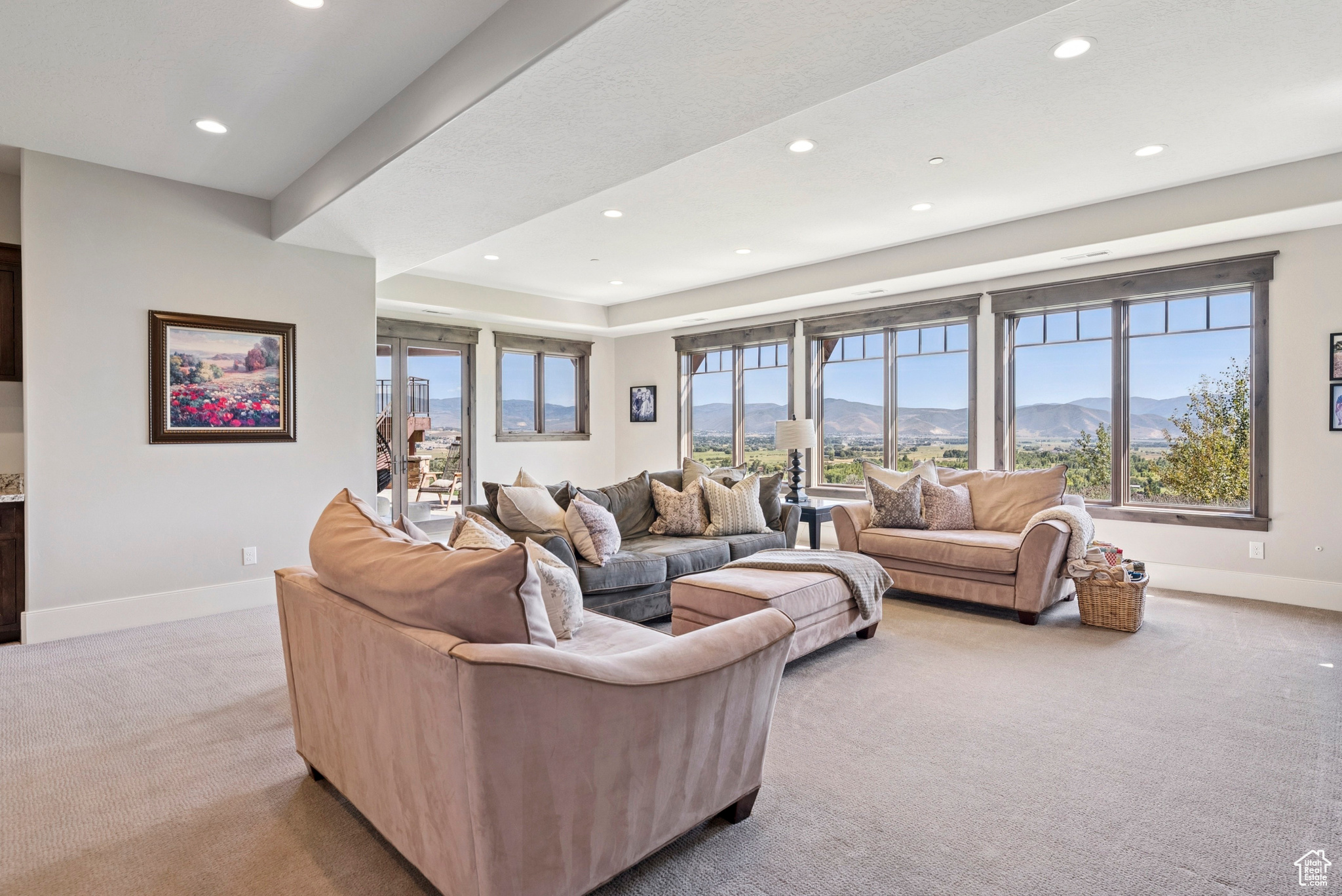 RIVER MEADOWS RANCH - Residential